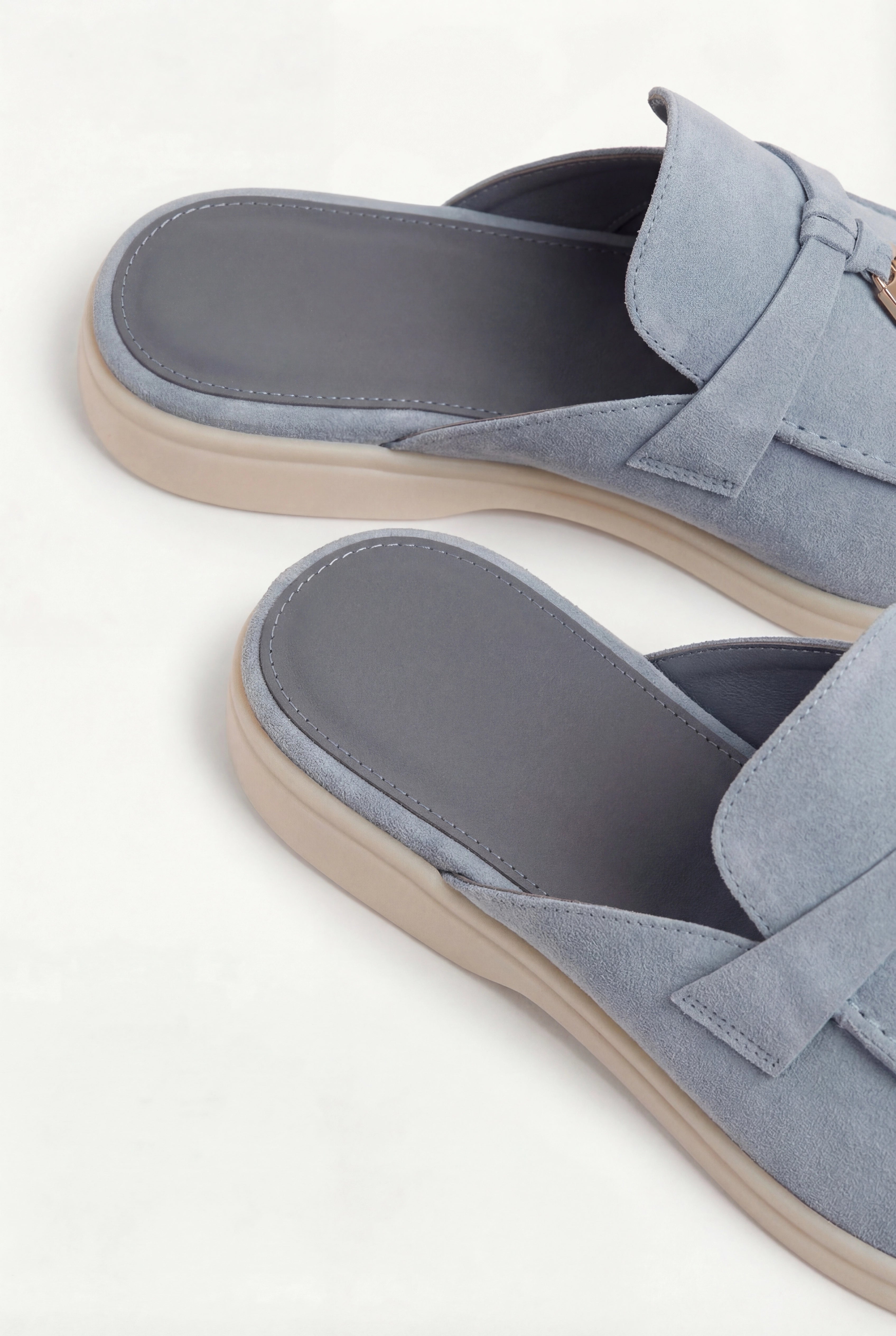 Suède Baby Blue Explorer Mule