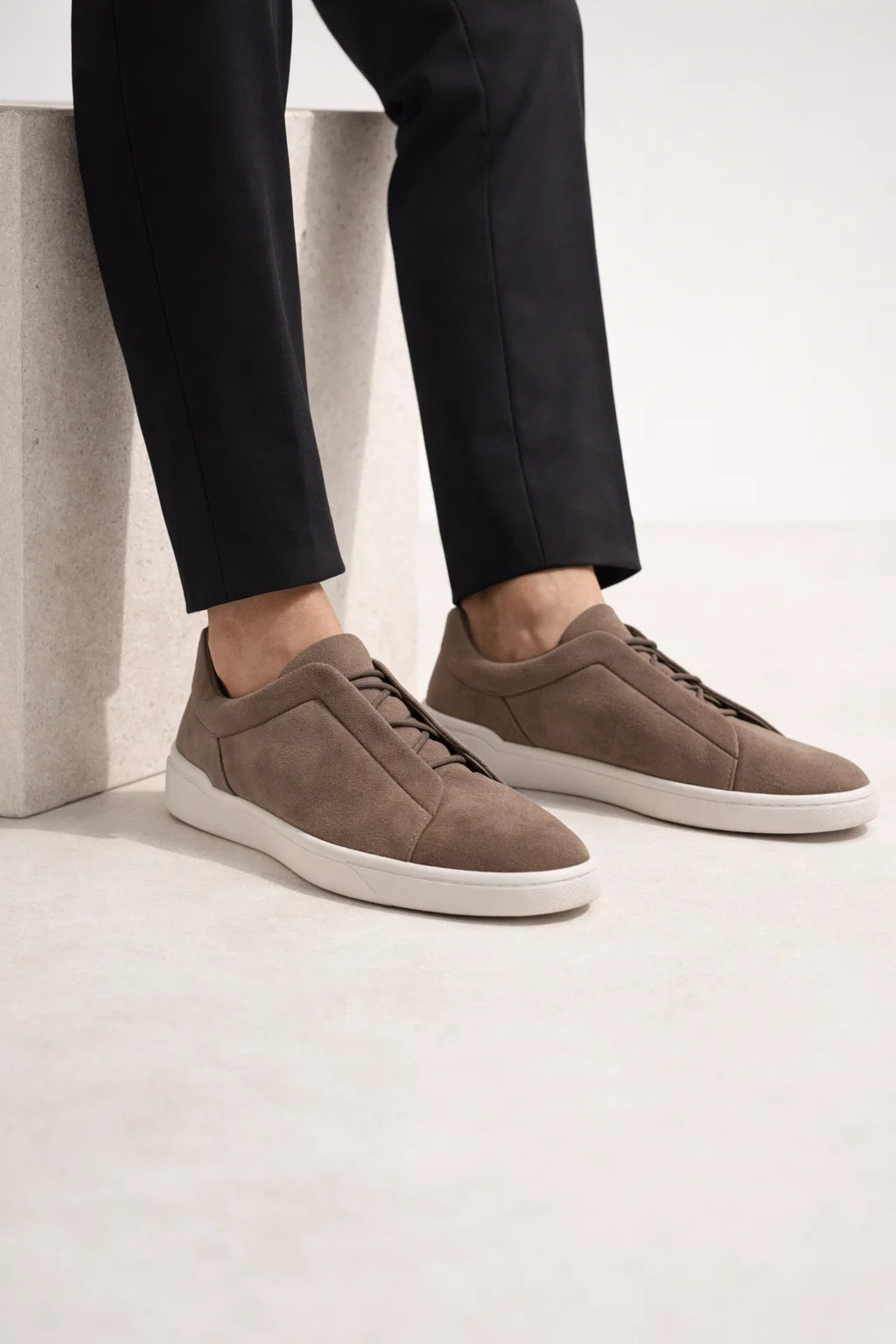 LORVANO™ Suede Sneaker – Khaki